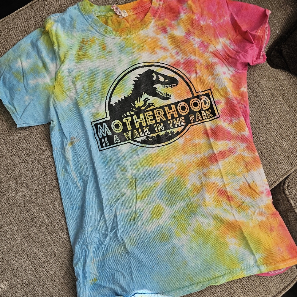 Motherhood Graphic T-shirt